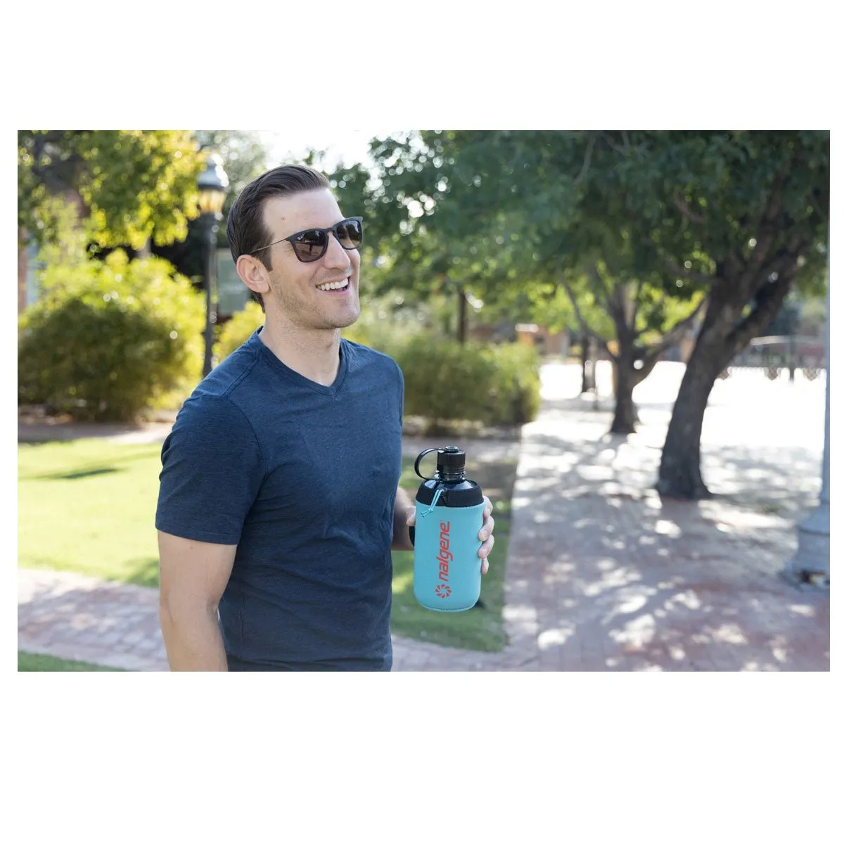 1L Neoprene Bottle Carrier - Blue