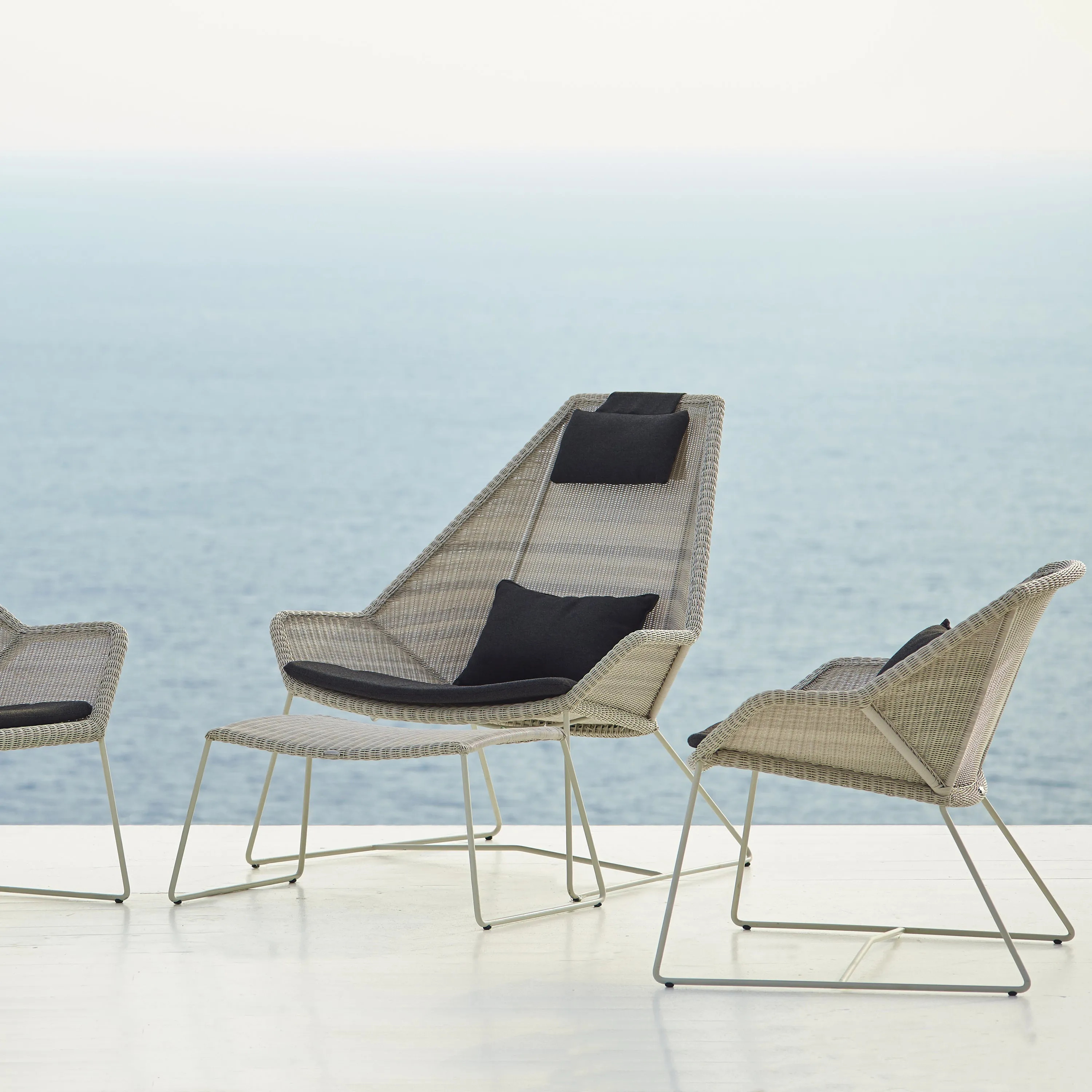 Breeze Outdoor Highback Chair