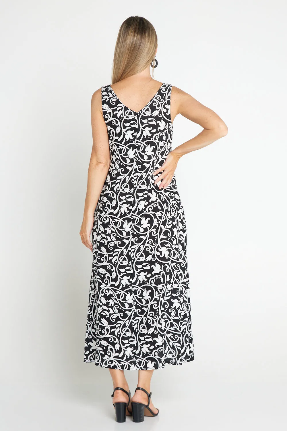 Sienna Sleeveless Midi Dress - Black Floral Flourish